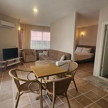 Appart hôtel Selenya 3*