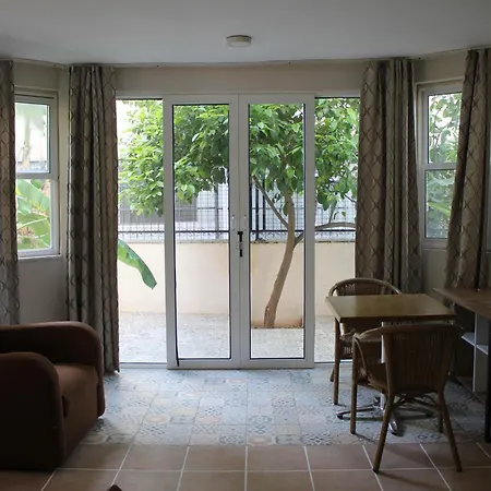 Apartahotel Selenya 3*