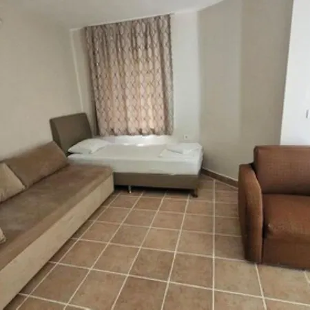 Apartahotel Selenya 3*